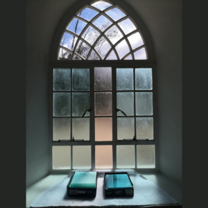 Replacing glass pieces at wupperthal